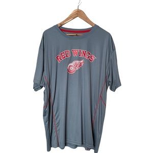 Detroit Red Wings Official NHL Men’s XXL shirt